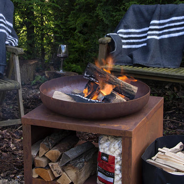 Esschert Design - Feuerschale mit Holzlager 80 cm Rost